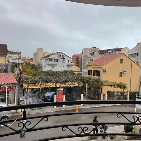 One Bedroom In Center * Budva