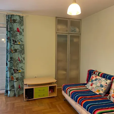 One Bedroom In Center